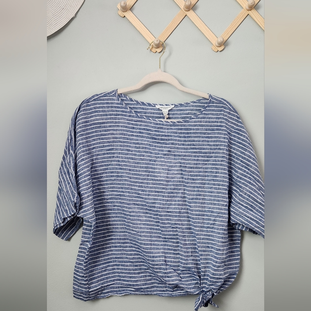 Beach lunch lounge striped shirt